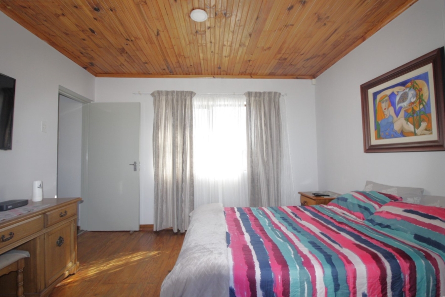 3 Bedroom Property for Sale in Wavecrest Eastern Cape